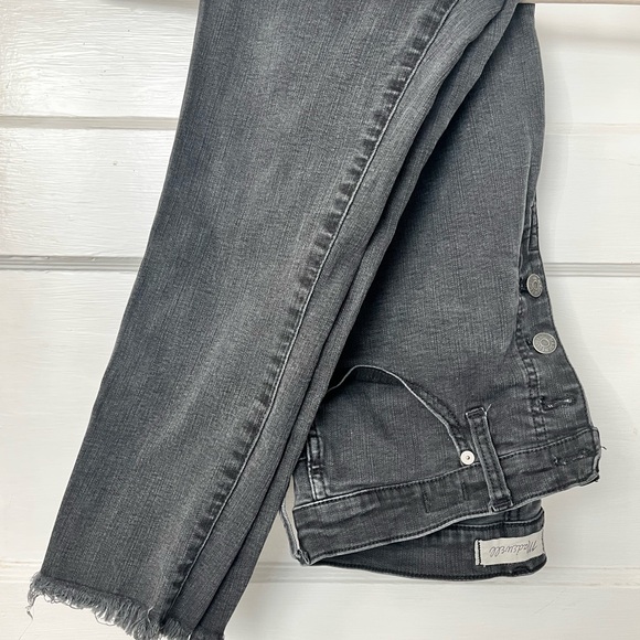 Black Madewell High waisted raw edge ankle Jean - Picture 2 of 5